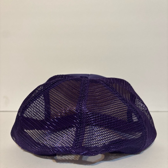 NEW Vintage KIDS NEED HUGS NOT DRUGS Purple SnapBack Trucker Hat - Picture 3 of 7